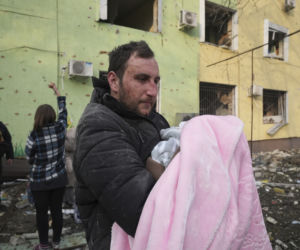 Ukraina. Życie w zniszczonym Mariupolu