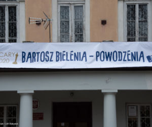 VI LO murem za Bartoszem Bielenią
