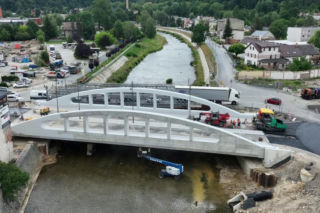 Ważna inwestycja w Głuchołazach zakończona. Nowy most ma przetrwać nawet wodę tysiącletnią