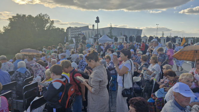 Duża impreza u ojca Rydzyka w Toruniu! Bayer Full porwał tłumy do tańca