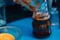 Nowa generacja konsumentów wybiera kawę na zimno – NESCAFÉ rozwija platformę cold coffee