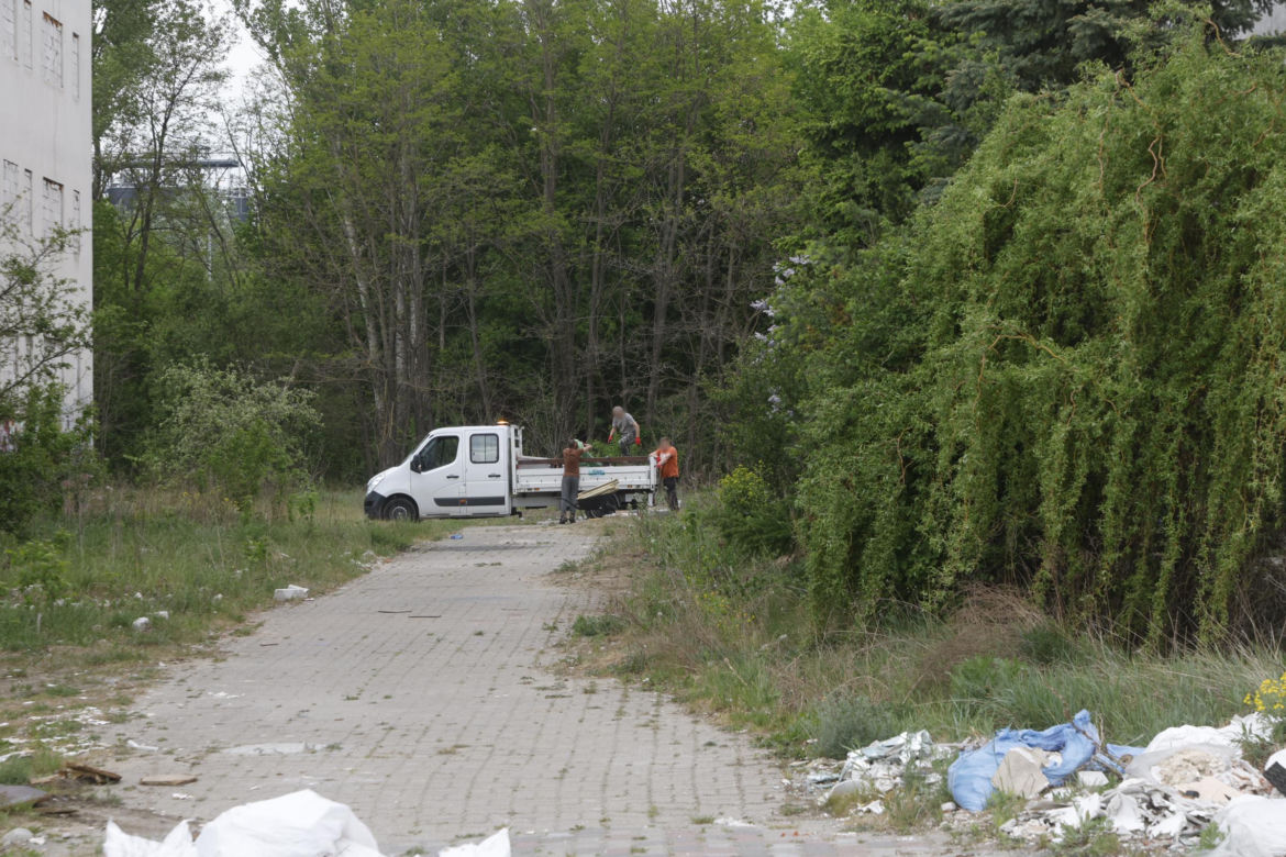 „Czarnobyl” Warszawy zniknie z mapy. „Smród, fetor i grzyb”. Tak wyglądało życie w „13 dzielnicy”