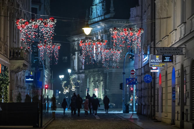 To najbardziej świąteczne miasto w województwie śląskim. Częściowo znajduje się w Małopolsce
