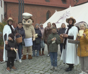 Unikalna tradycja z XVII wieku powraca. Mateczki Adwentowe znów na ulicach Elbląga