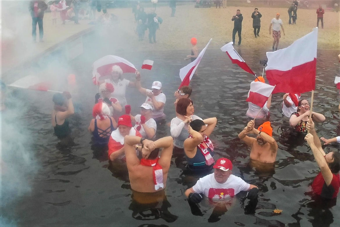 Szczecińskie morsy uczciły Święto Niepodległości