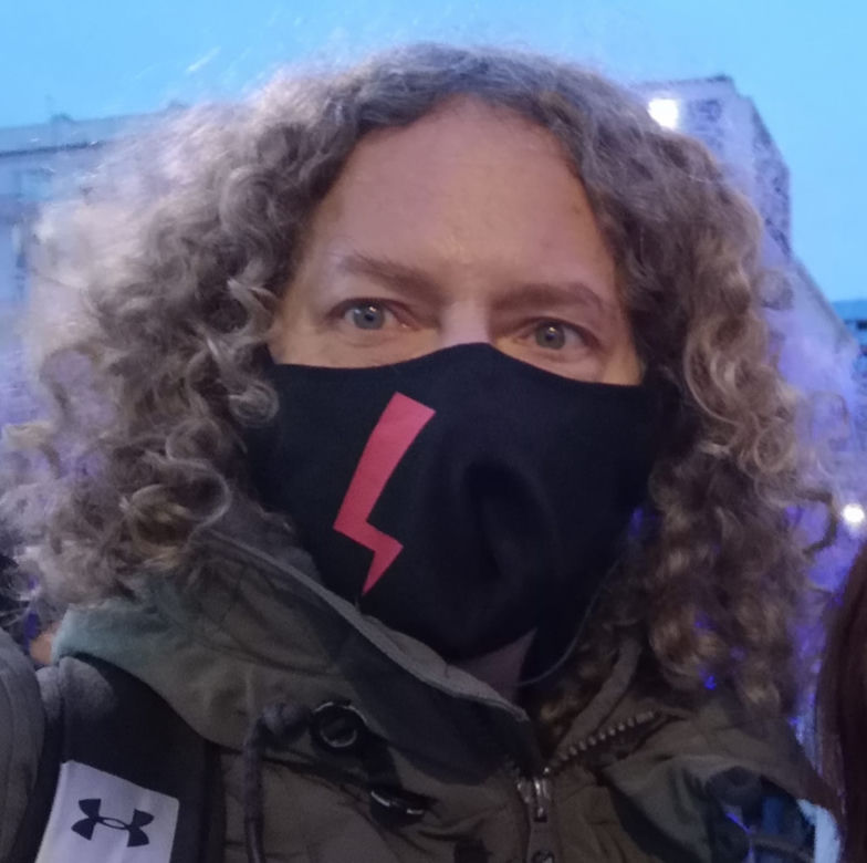 Znany warszawiak uzgadnia płeć. Zmienia się w piękną kobietę