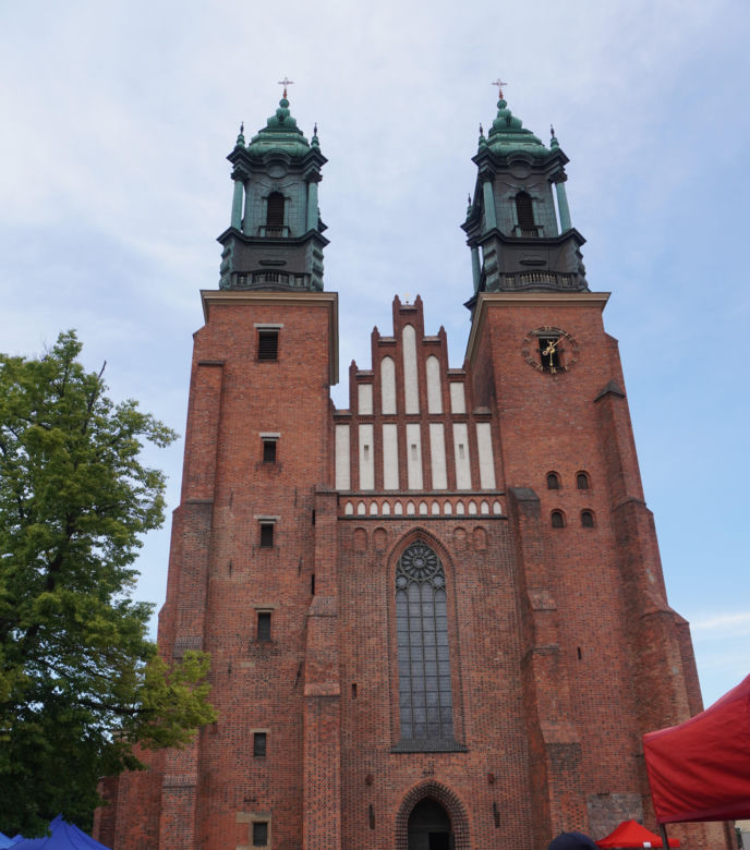 Bazylika archikatedralna Świętych Apostołów Piotra i Pawła w Poznaniu