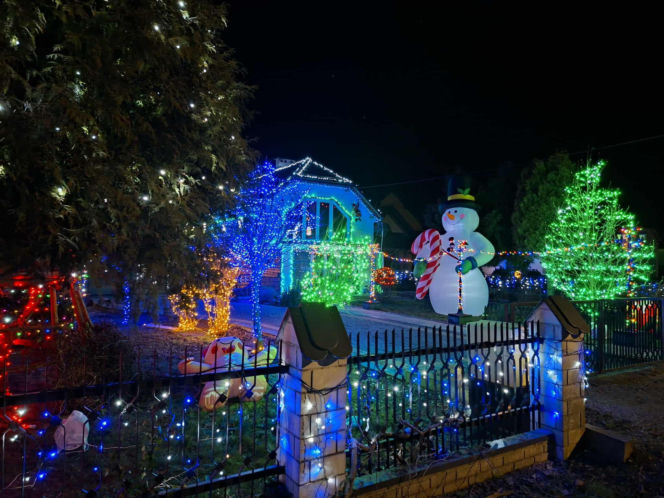 Magia Świąt w Świętokrzyskiem. Gdzie szukać najpiękniej oświetlonych domów? Rzepin i Pawłów skradły show!