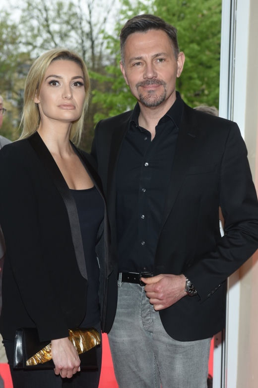 Krzysztof Ibisz z partnerką