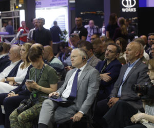 Ambasador USA Tom Rose na Warszawskich Targach Obronnych
