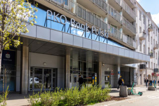 Blok przy Targowej 42 w Warszawie