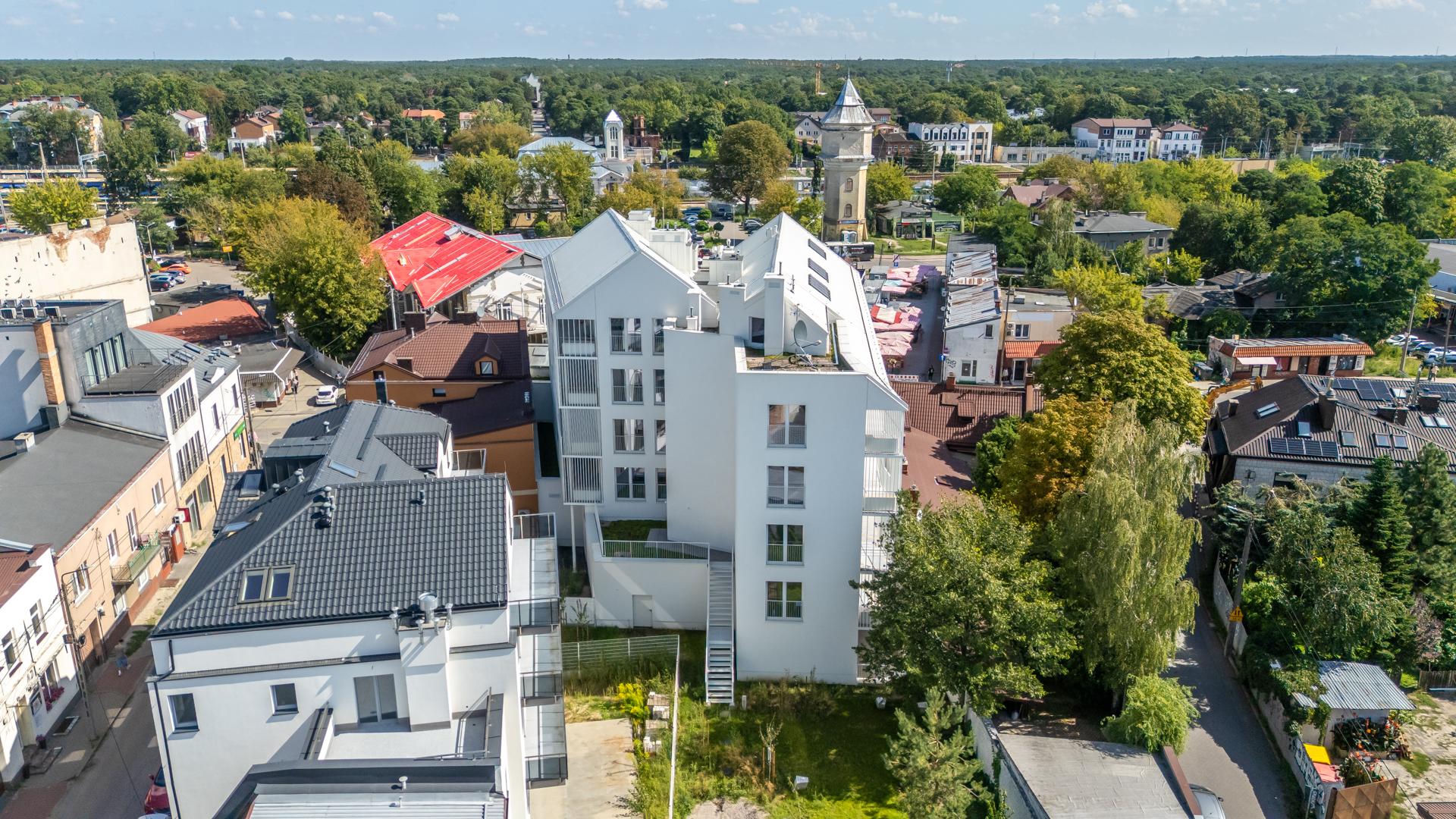 Dom Uniwersalny w Otwocku od MFR-MGR Architekci