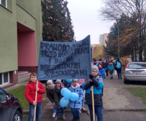 30 lat Konwencji Praw Dziecka. Uczniowie z radomskiej szkoły uczcili ważną datę
