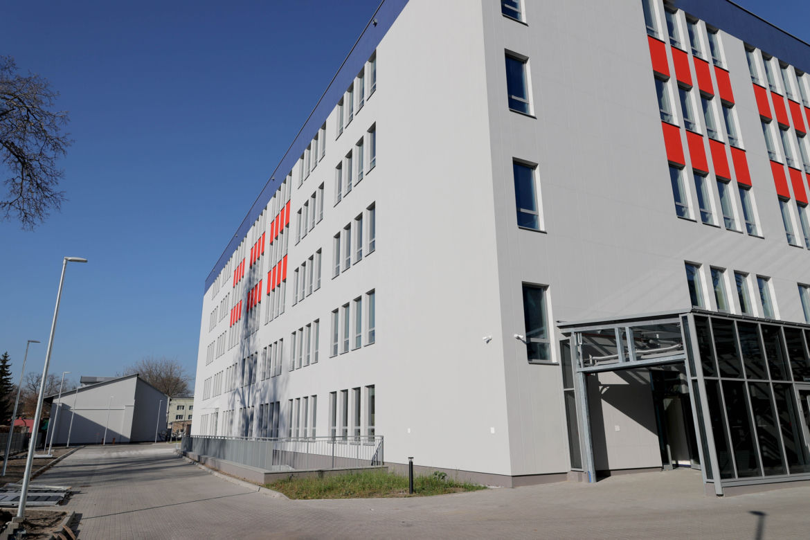 Nowy szpital w Legionowie bez SORu i porodówki. Wpadka ministra? 