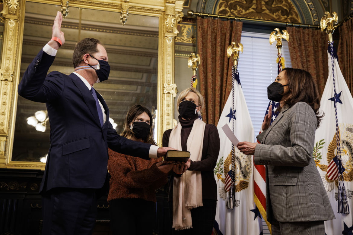 Mark Brzezinski oficjalnie zaprzysiężony na ambasadora USA w Polsce