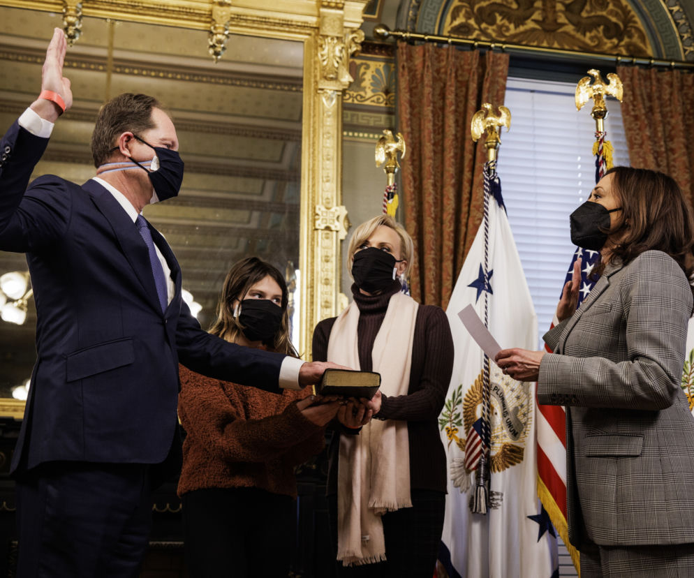 Mark Brzezinski oficjalnie zaprzysiężony na ambasadora USA w Polsce