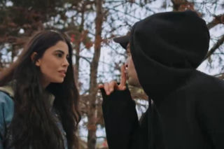 Złoty chłopak, odcinek 272: Zdrada w murach posiadłości! Aysen przechodzi na stronę wroga i pomaga Sinanowi!