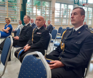 Dąbrówka Stany, gmina Skórzec: nowym wozem strażackim, po nowej drodze, do nowej szkoły