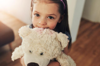 Dziś Dzień Pluszowego Misia. Opowiedz dziecku, jak powstał przyjaciel wszystkich dzieci
