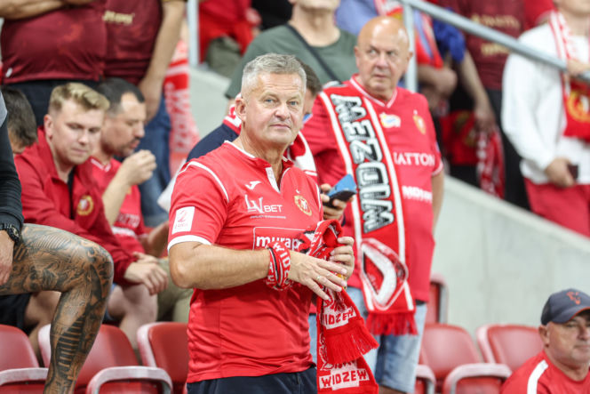 Widzew Łódź - Lech Poznań: Zdjęcia kibiców z meczu 6. kolejki PKO BP Ekstraklasy