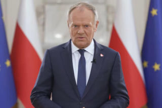 Donald Tusk reaguje na awanturę o TK i zapowiada: Nie cofniemy się ani o krok
