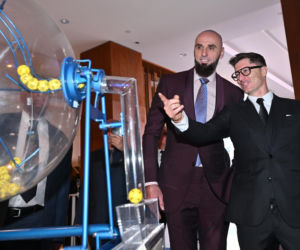 Radosław Sikorski odznaczył Ambasadorów Totalizatora Sportowego