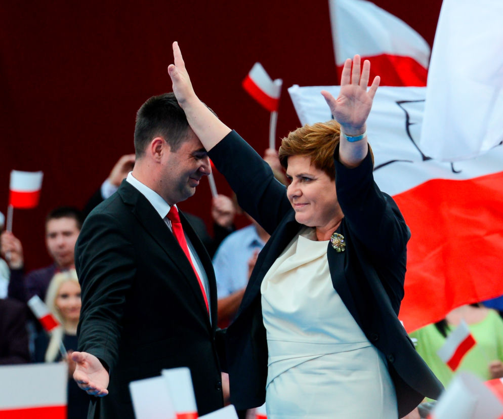 TAK SZASTA PIENIĘDZMI BEATA SZYDŁO.