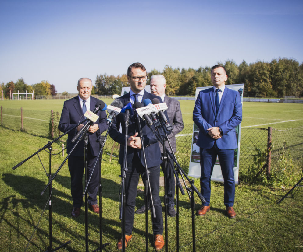 Rusza budowa nowej bazy sportowej w Tuszowie Narodowym. Stal Mielec będzie miała nową bazę!
