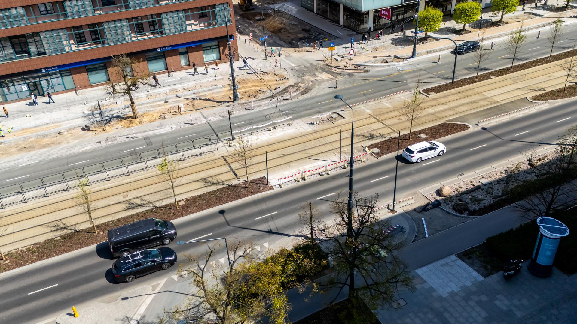 Budowa przejścia dla pieszych przez ul. Marszałkowską w Warszawie na wysokości ul. Sienkiewicza