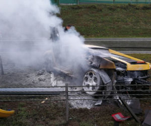 Luksusowe Lamborghini paliło się na A1 koło Tournia! W środku był 42-latek