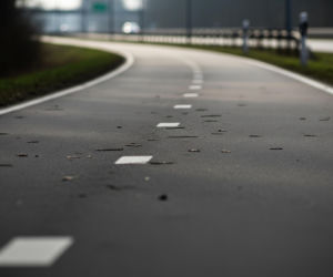 Pijana rowerzystka na S1. Co doprowadziło ją do tego kuriozalnego pomysłu?