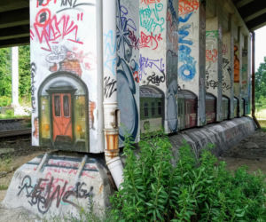 Trójwymiarowy mural przypomina o dawnej świetności linii kolejowej do Polic