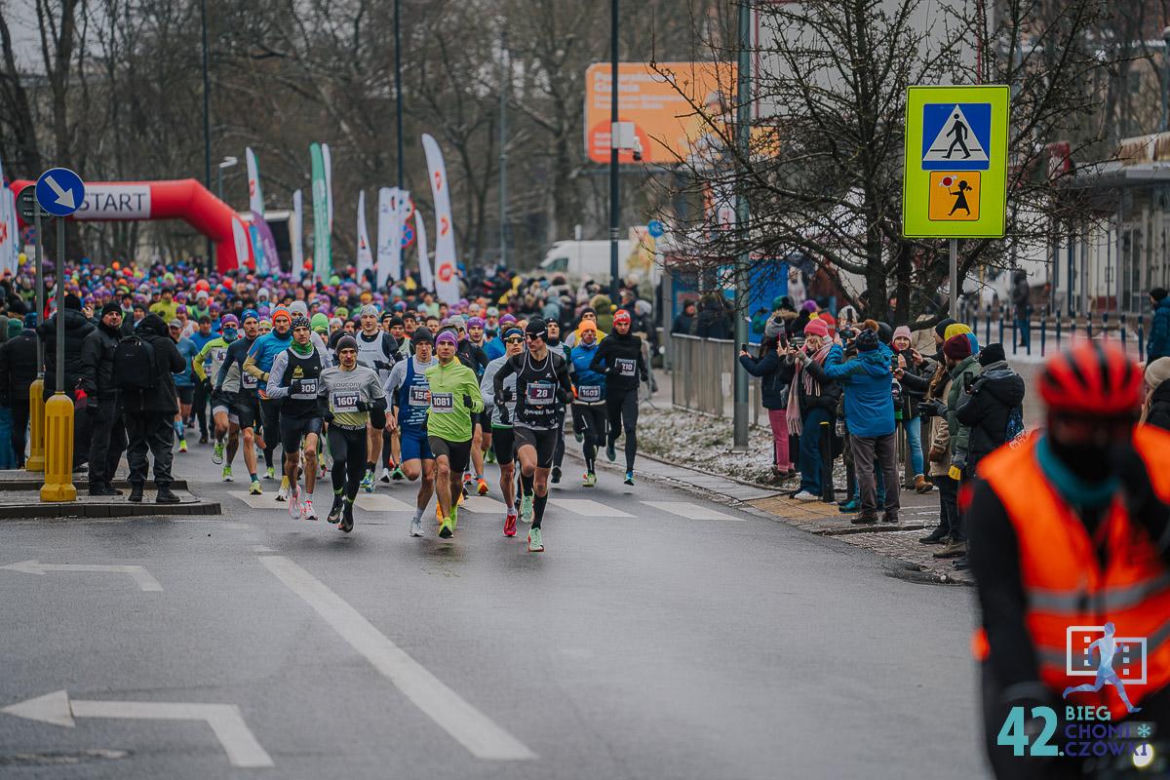 Bieg Chomiczówki 2026. Rekordowa pula nagród i tłumy biegaczy na starcie. Warszawa szykuje się na biegowy rekord!
