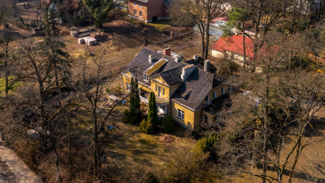 Dworek Dęby, ul. Mickiewicza, Milanówek