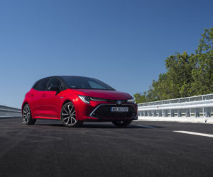 Toyota Corolla Hatchback 2.0 Hybrid 180 KM e-CVT Selection