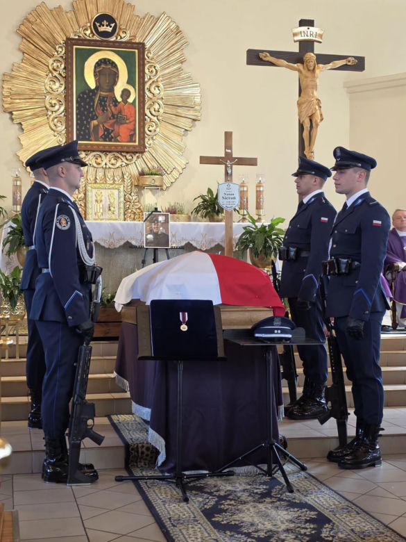 Syreny zawyły w całej Polsce. Tak policja pożegnała zastrzelonego sierż. Natana Sieronia