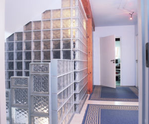 Miej oparcie w balustradzie 
