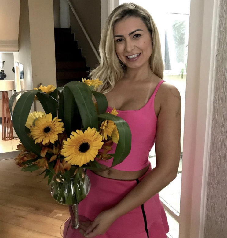 Przestała pokazywać pupę, bo Bóg jej tego zakazał. Teraz Miss BumBum wraca! 