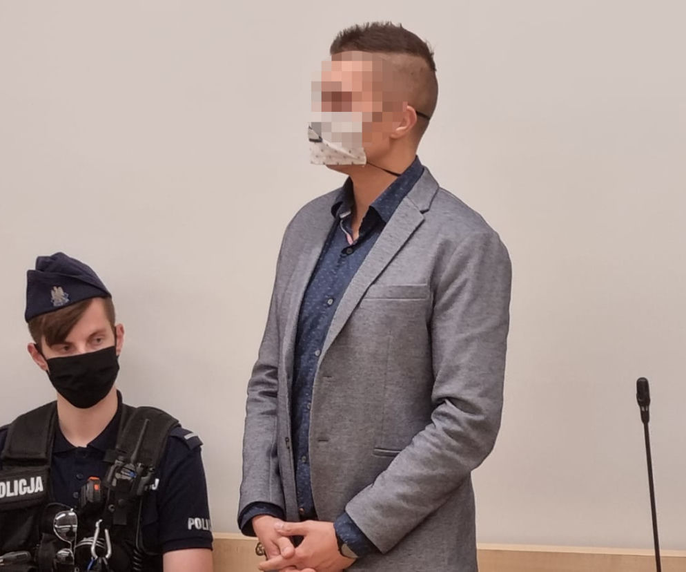 Próbował zabić ojca dla pieniędzy. Inną zbrodnię opisał w książce. Bartłomiej S. stanął przed sądem