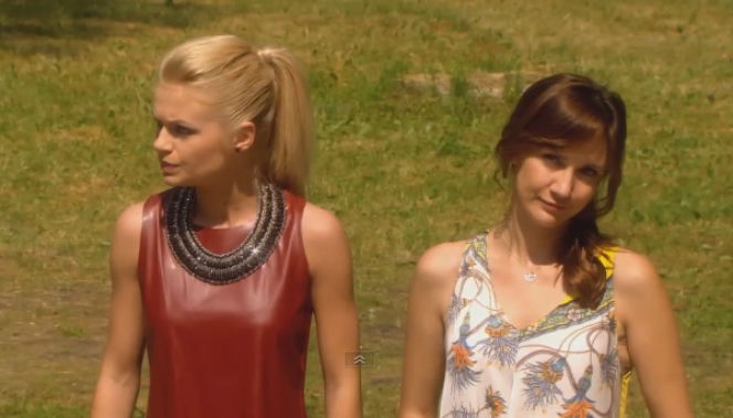 Ranczo 8 sezon odc. 94. Monika (Emilia Komarnicka), Lucy (Ilona Ostrowska)