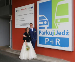 ślub na parkingu