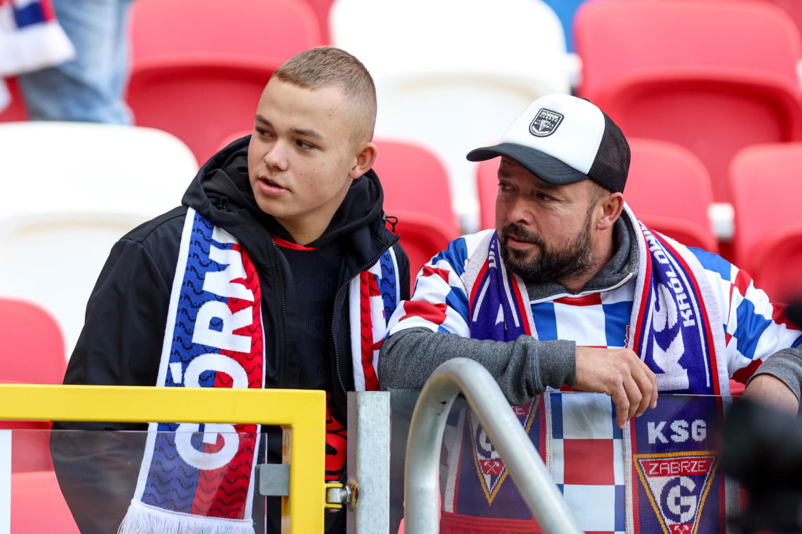 Zdjęcia kibiców i zawodników z derbów Górnego Śląska