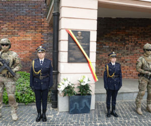 Odsłonięto tablicę upamiętniającą powstańca warszawskiego Jerzego Mindziukiewicza „Jura”