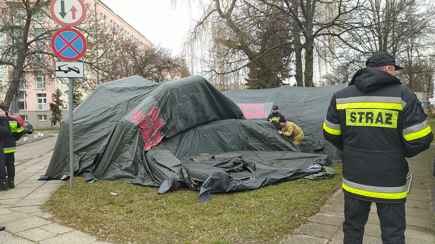 Polowa izba przyjęć stanęła przed radomskim szpitalem 