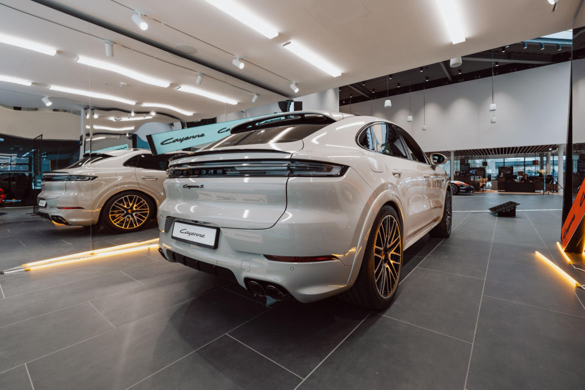 Porsche Centrum Warszawa Wawer