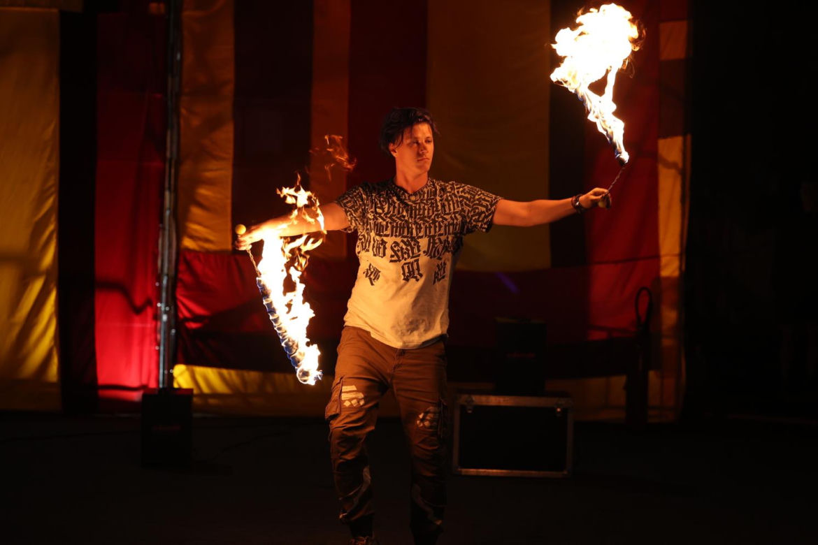 Fire Jam sprawił, że Park Ludowy w Lublinie zapłonął! Tak było podczas Europejskiej Konwencji Żonglerskiej
