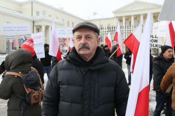 6500 ton toksycznych odpadów pod Warszawą. Mieszkańcy alarmują. „Żyjemy na tykającej bombie”