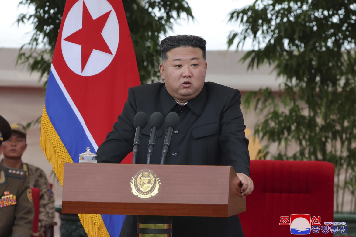 Padły rozkazy Kim Dzong Una. Zabronił naśladowania swojej fryzury!