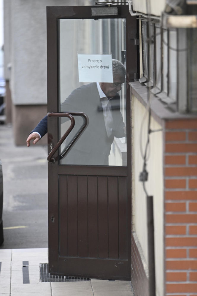 Pilna narada PiS na  Nowogrodzkiej