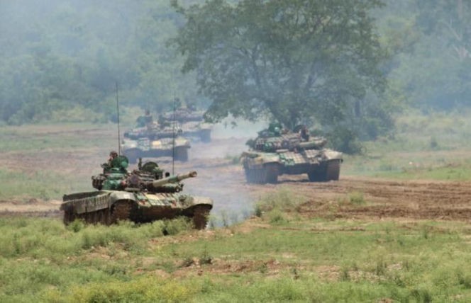 Nowe życie starych czołgów. Indyjska armia stawia na bezzałogowe T-72 w wojnie przyszłości